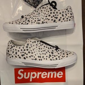 Supreme x Vans